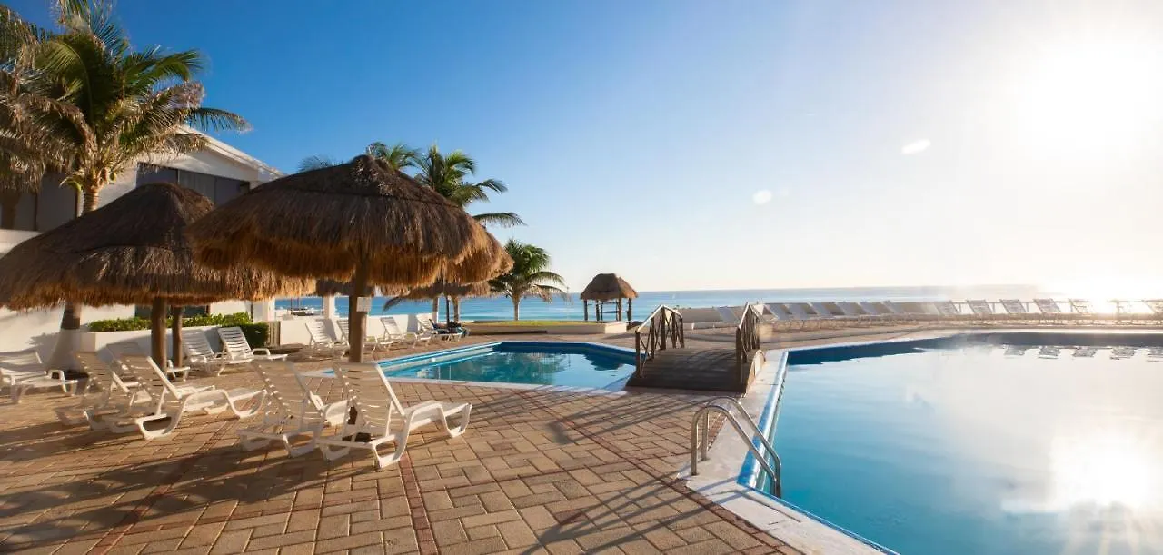 الشقق الفندقية كانكونفي  Rooftop Private Jacuzzi In Beach Front Penthouse كانكون